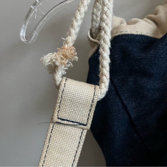 Unbranded Blue Denim Unisex Medium Backpack Cream Straps Trim Zip Pouch Included - Picture 3 of 7